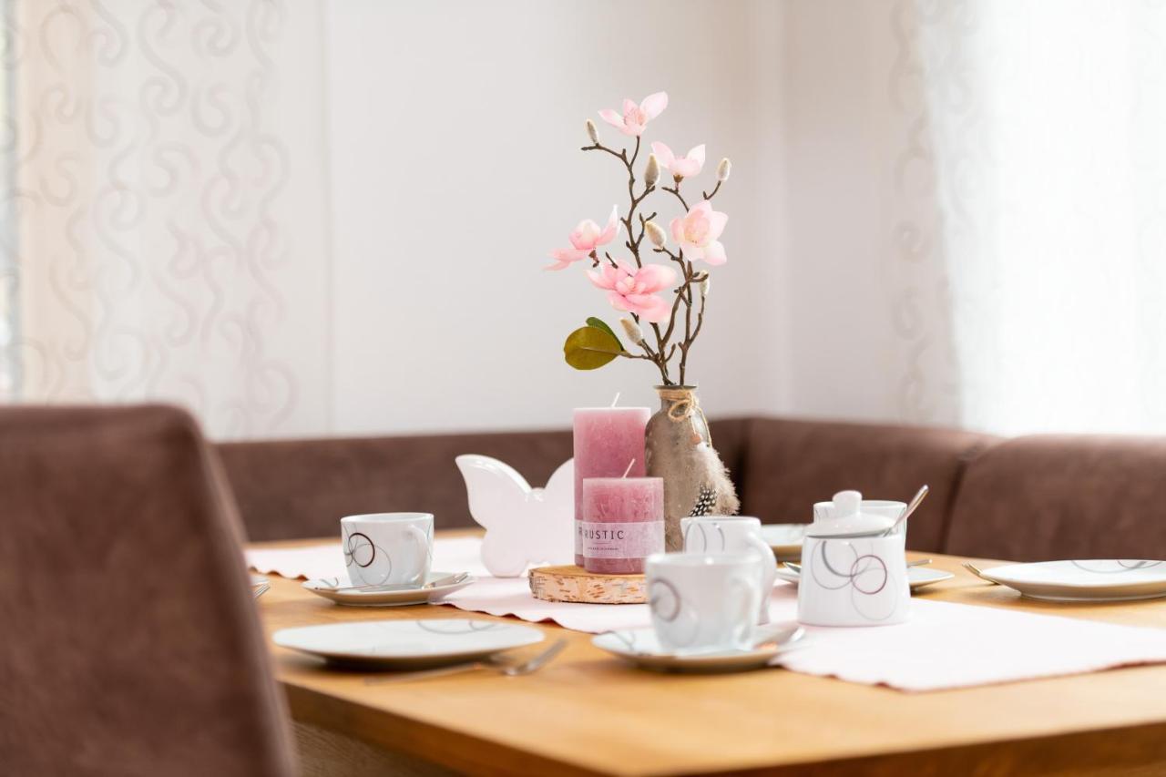 Appartements Simone แอห์วัลด์ ภายนอก รูปภาพ