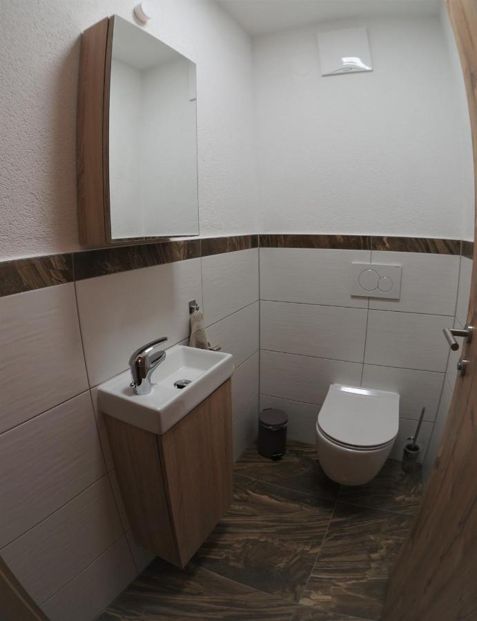 Appartements Simone แอห์วัลด์ ภายนอก รูปภาพ